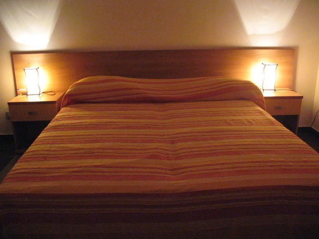 Il Giardino Di Ausonia Bed & Breakfast Reggio di Calabria Luaran gambar